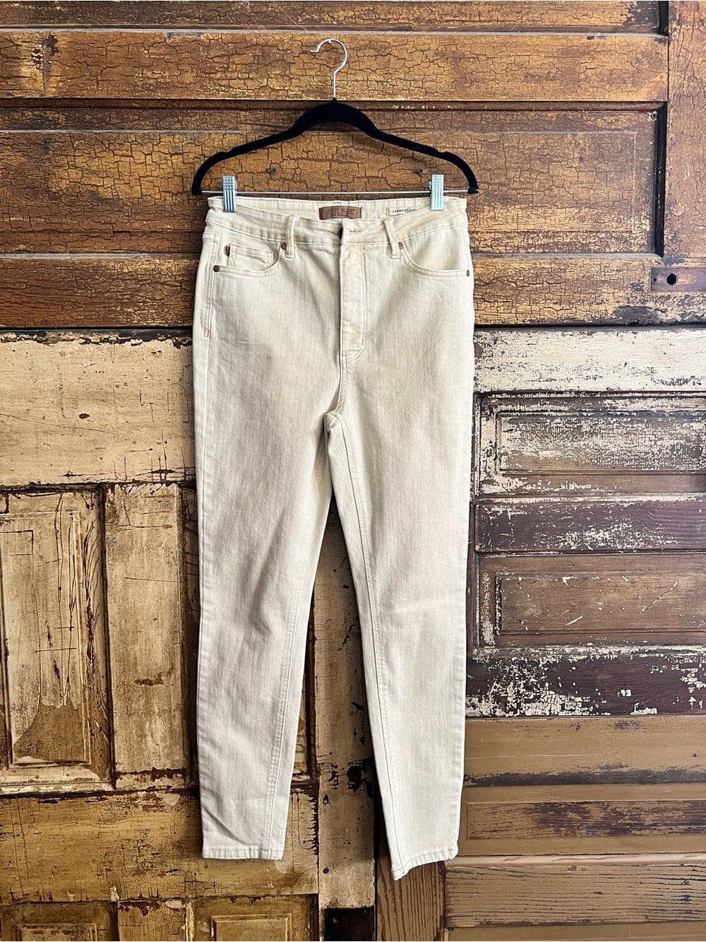 NWOT Judy Blue Cream High Rise Tapered Jeans | Neutral Everyday Denim - Picture 2 of 6